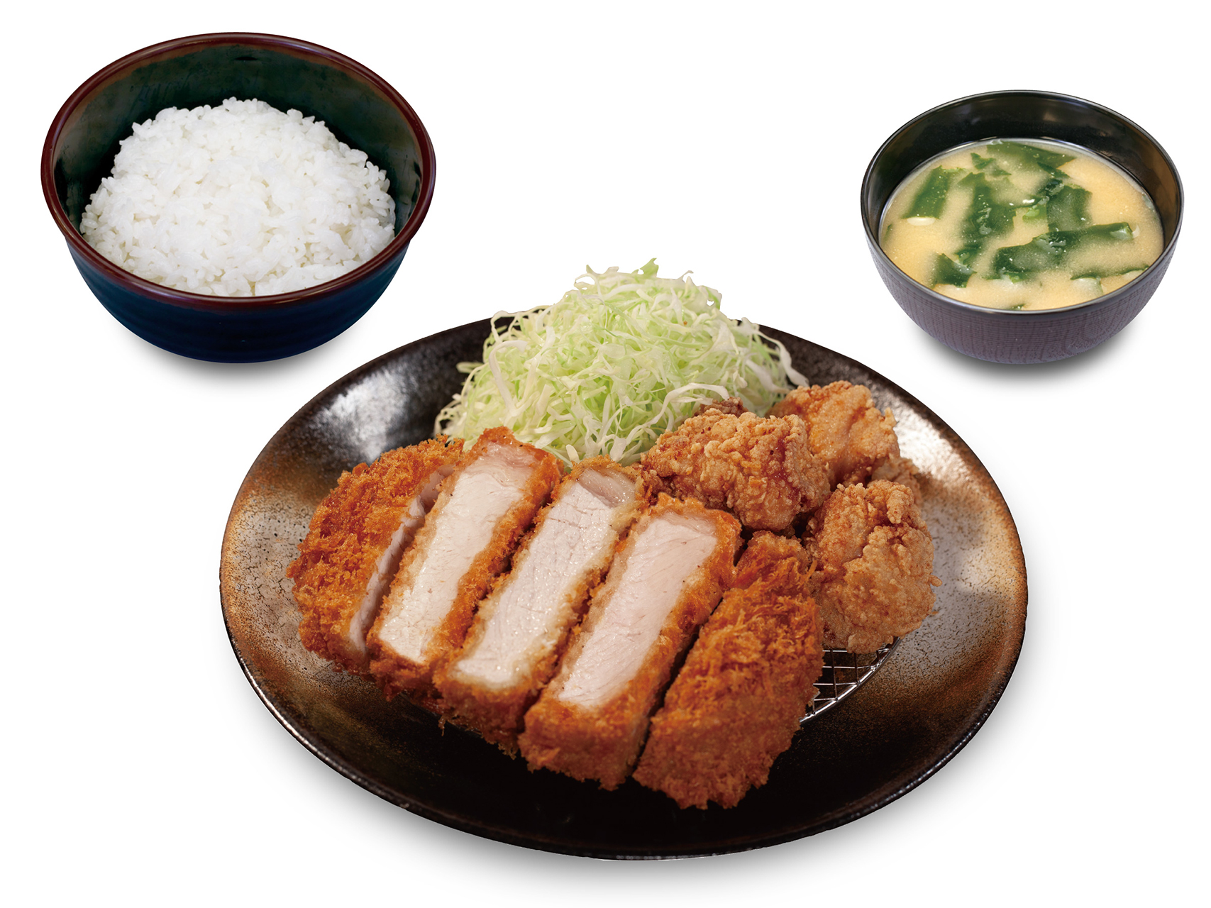 「厚切りロースかつ＆唐揚げ定食」（1270円）