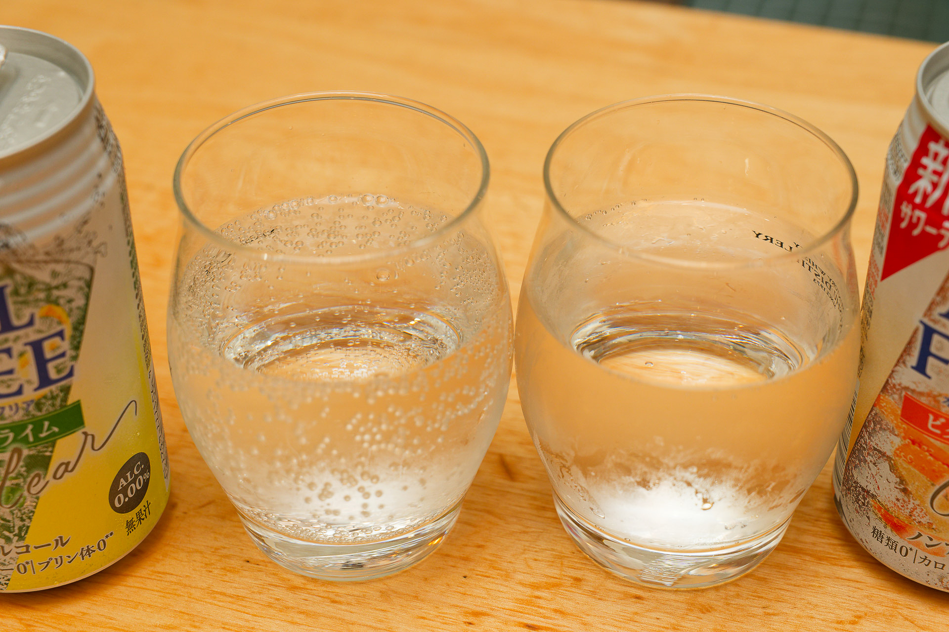 レモン＆ライムの方が炭酸強め？