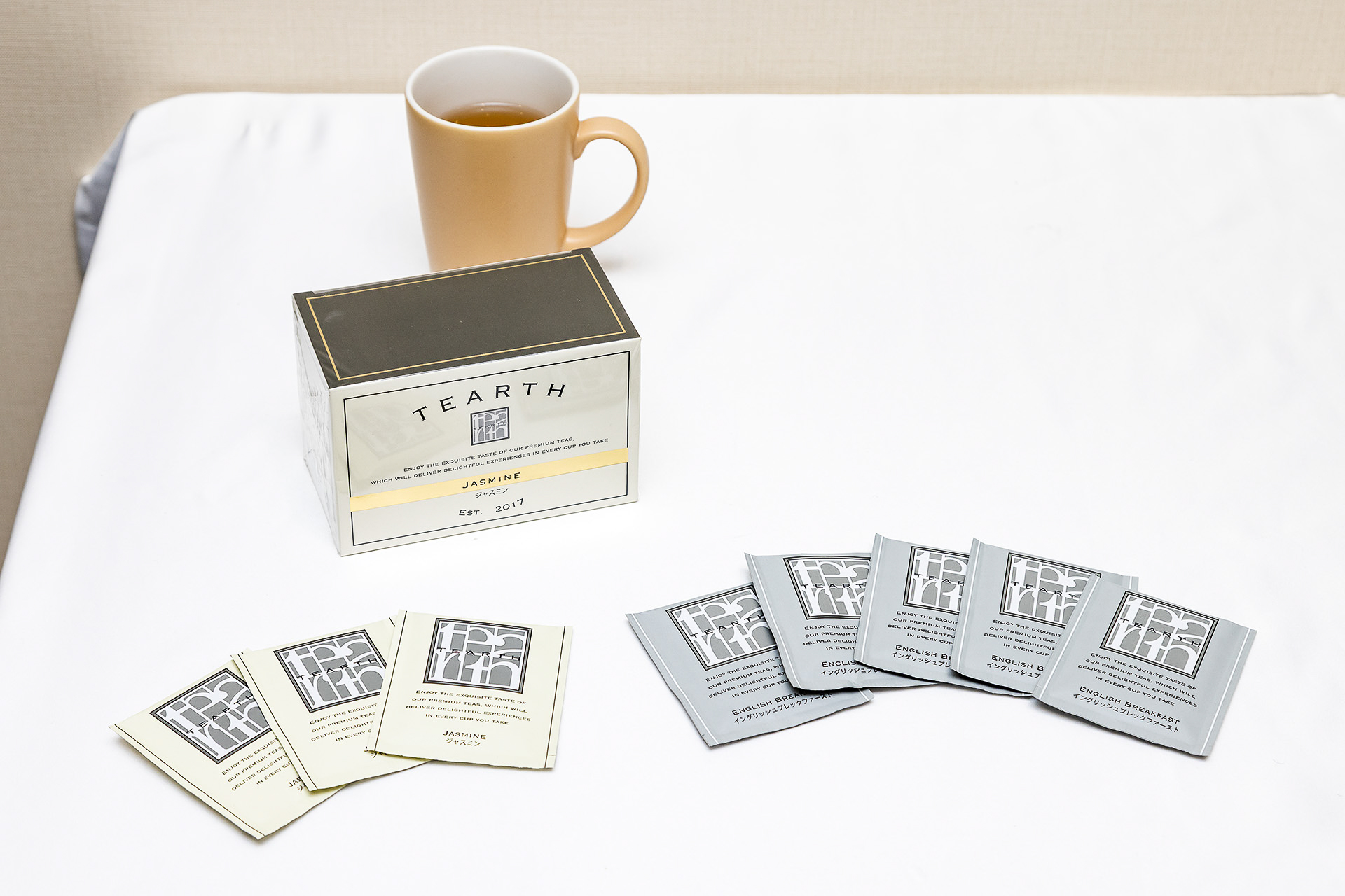 ドリンクバーに用意されたTEARTHの茶葉