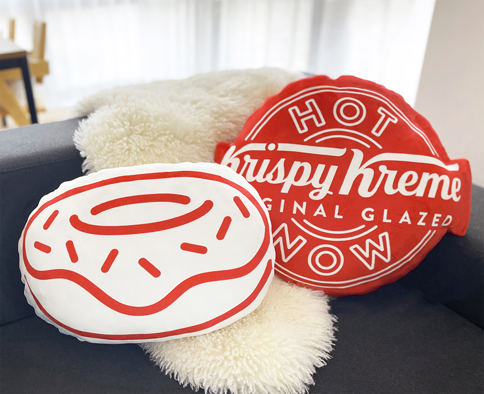 左がドーナツアイコン、右がホットライトのデザイン