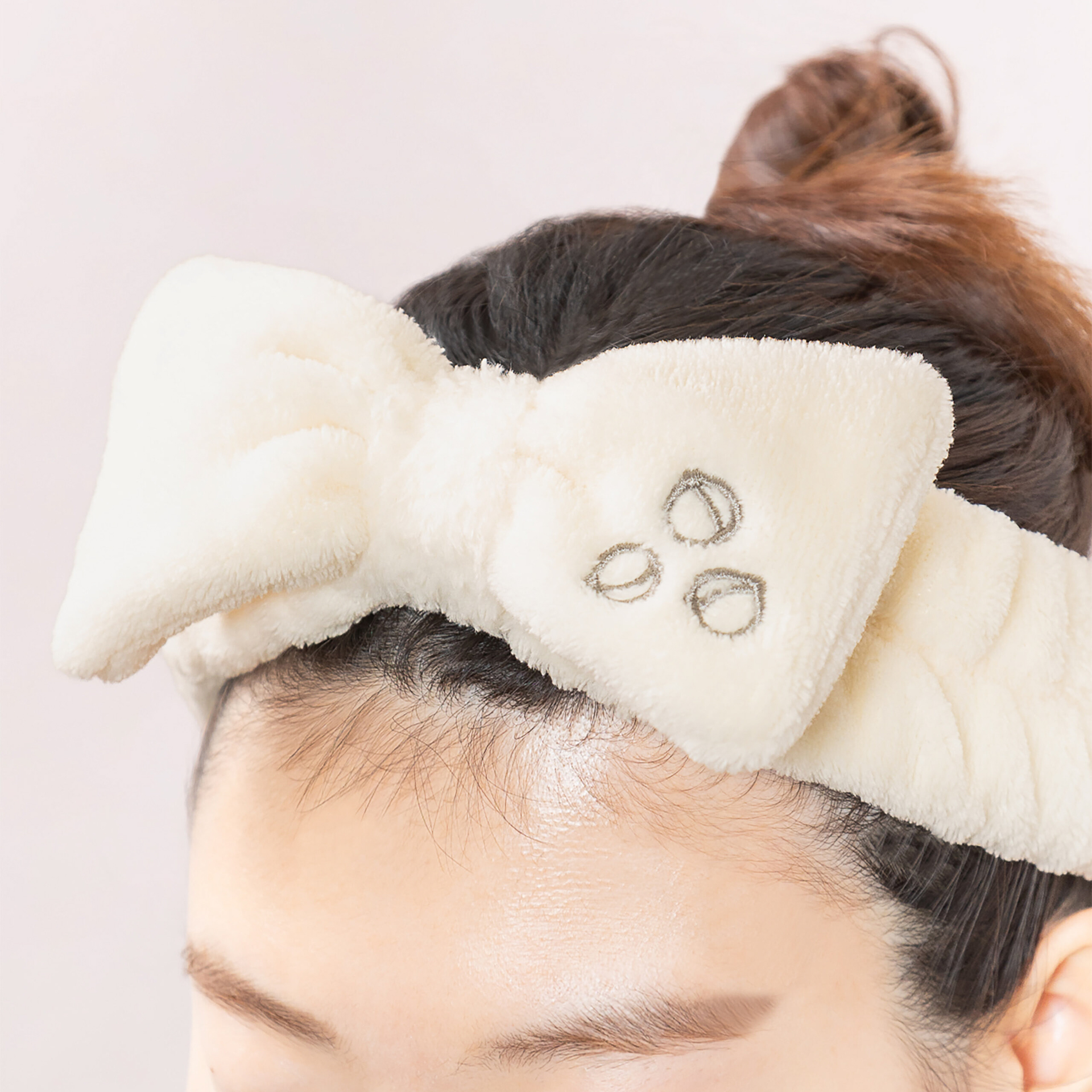 クルミのもこもこヘアバンド（専用ケース付き）