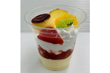 イオン「フルーツプリンパフェ」（429円）