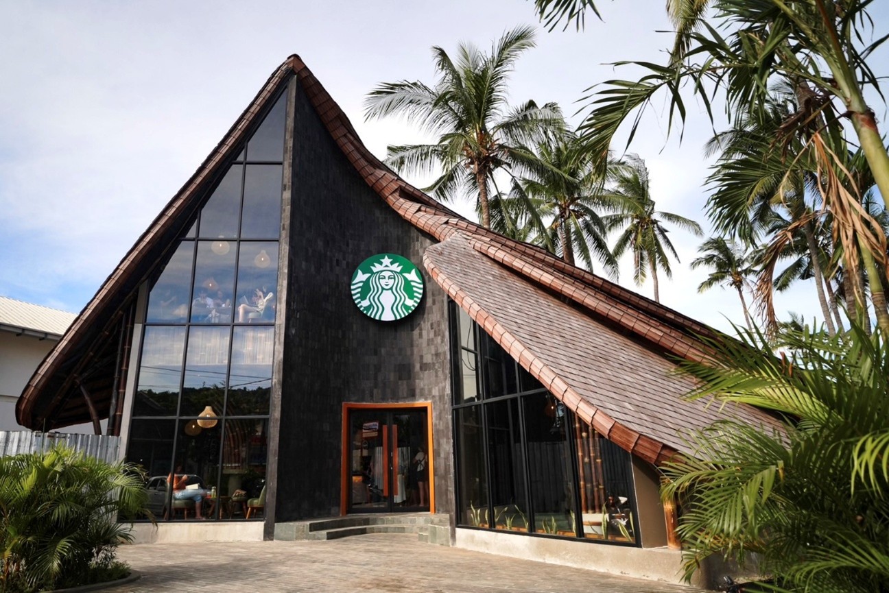 ロンボク島にオープンした「Starbucks Kuta Mandalika」
