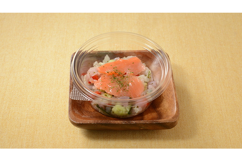 サーモンのロミロミ風サラダ