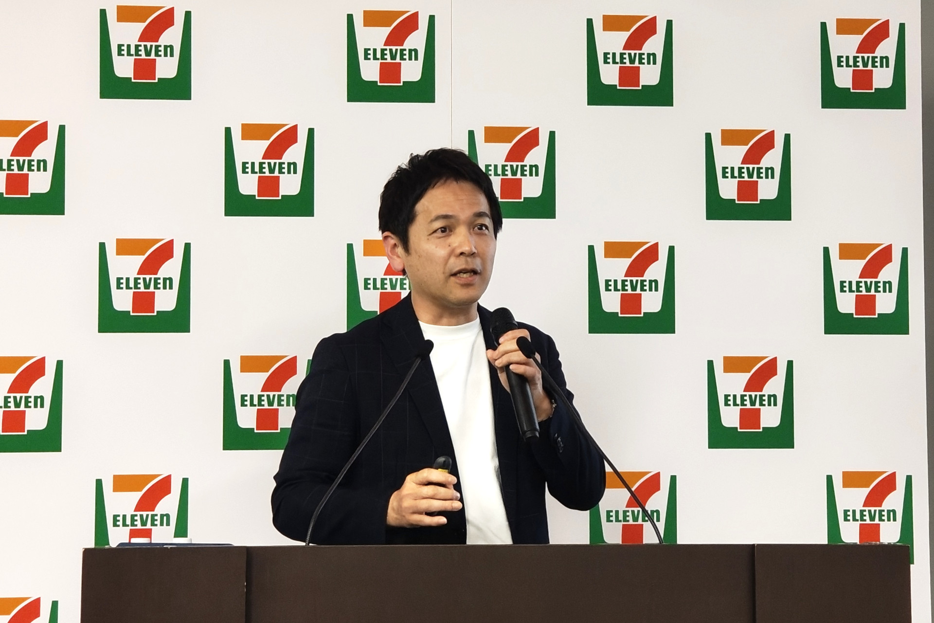 セブン-イレブン・ジャパン オペレーション本部 オペレーションサポート部 オペレーション情報 副総括マネジャーの吉村浩司氏