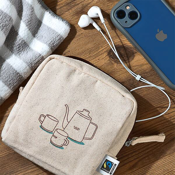 フェアトレードコットンを使った「オリジナル スクエアポーチ」