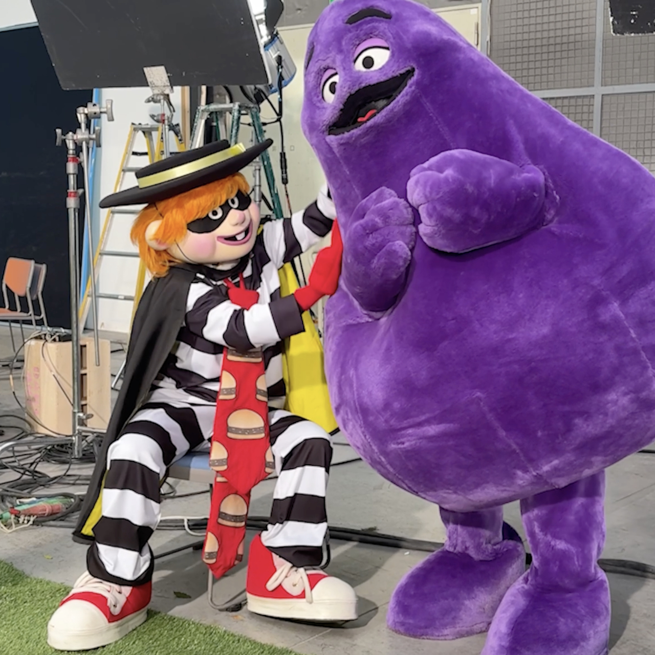 グリマス（右）とハンバーグラー（左）