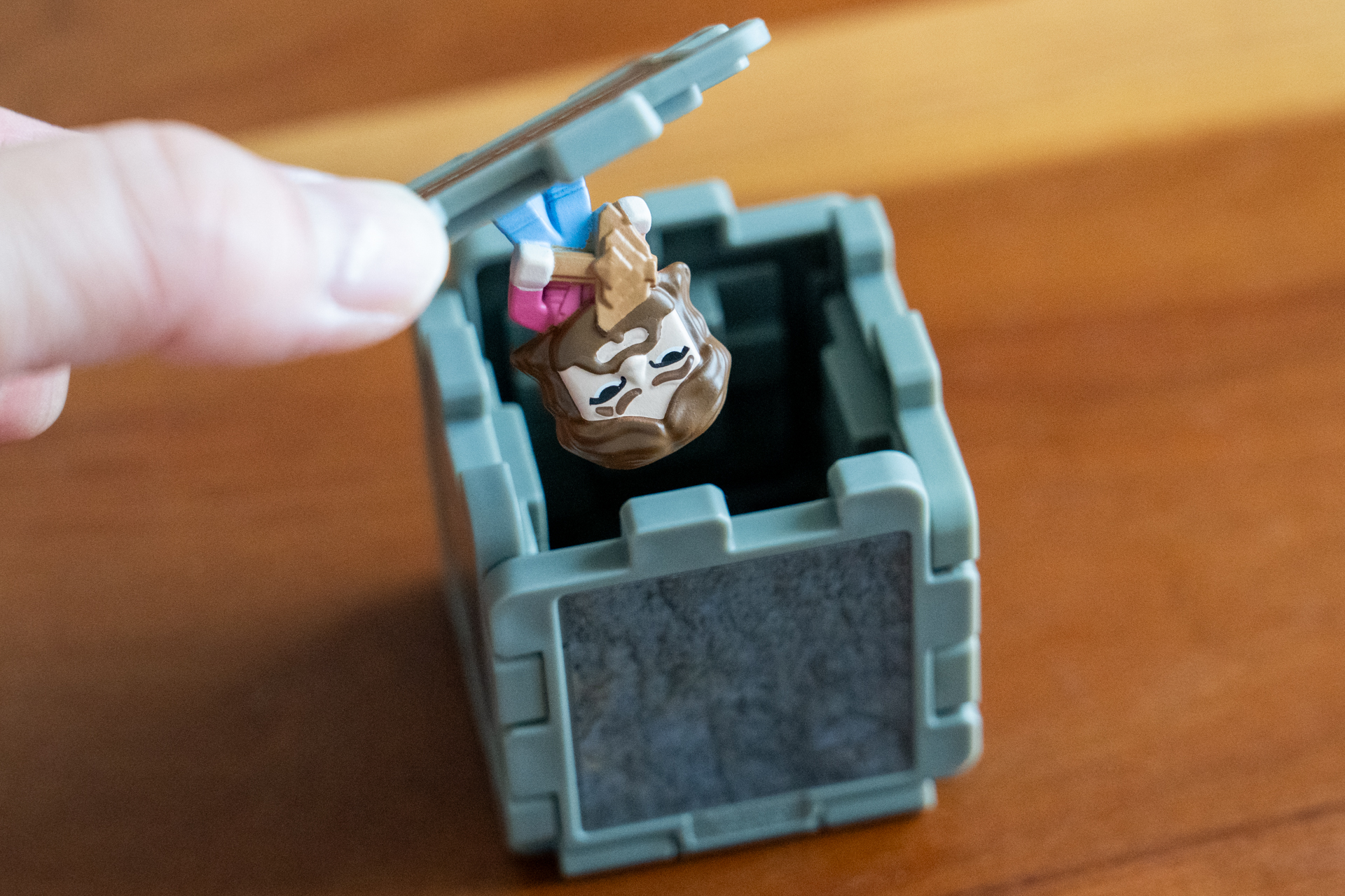 「石ブロックとギャレット」