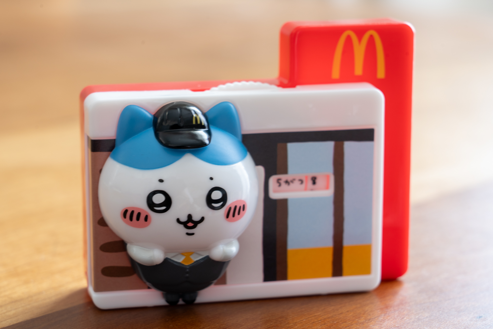 机の上に飾って楽しもう