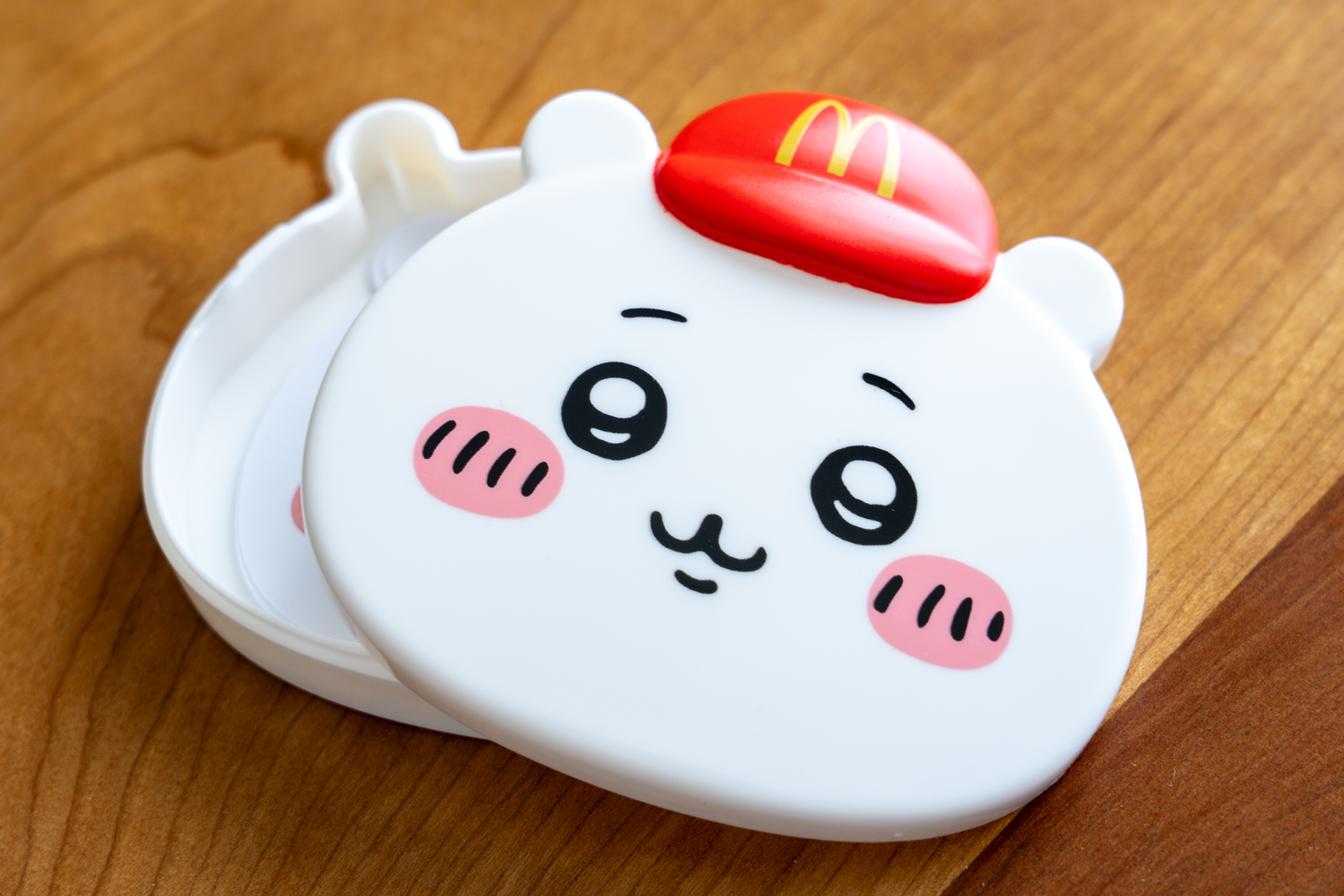 厚さ2cmくらいのケース