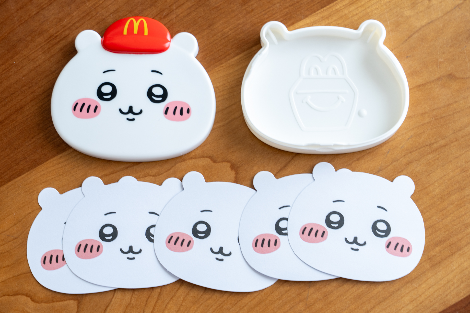 顔の形のメモシート。裏は無地