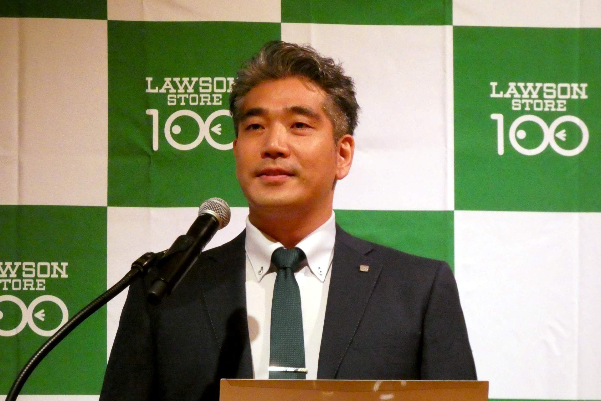 戦略企画本部 本部長の井野新太郎氏