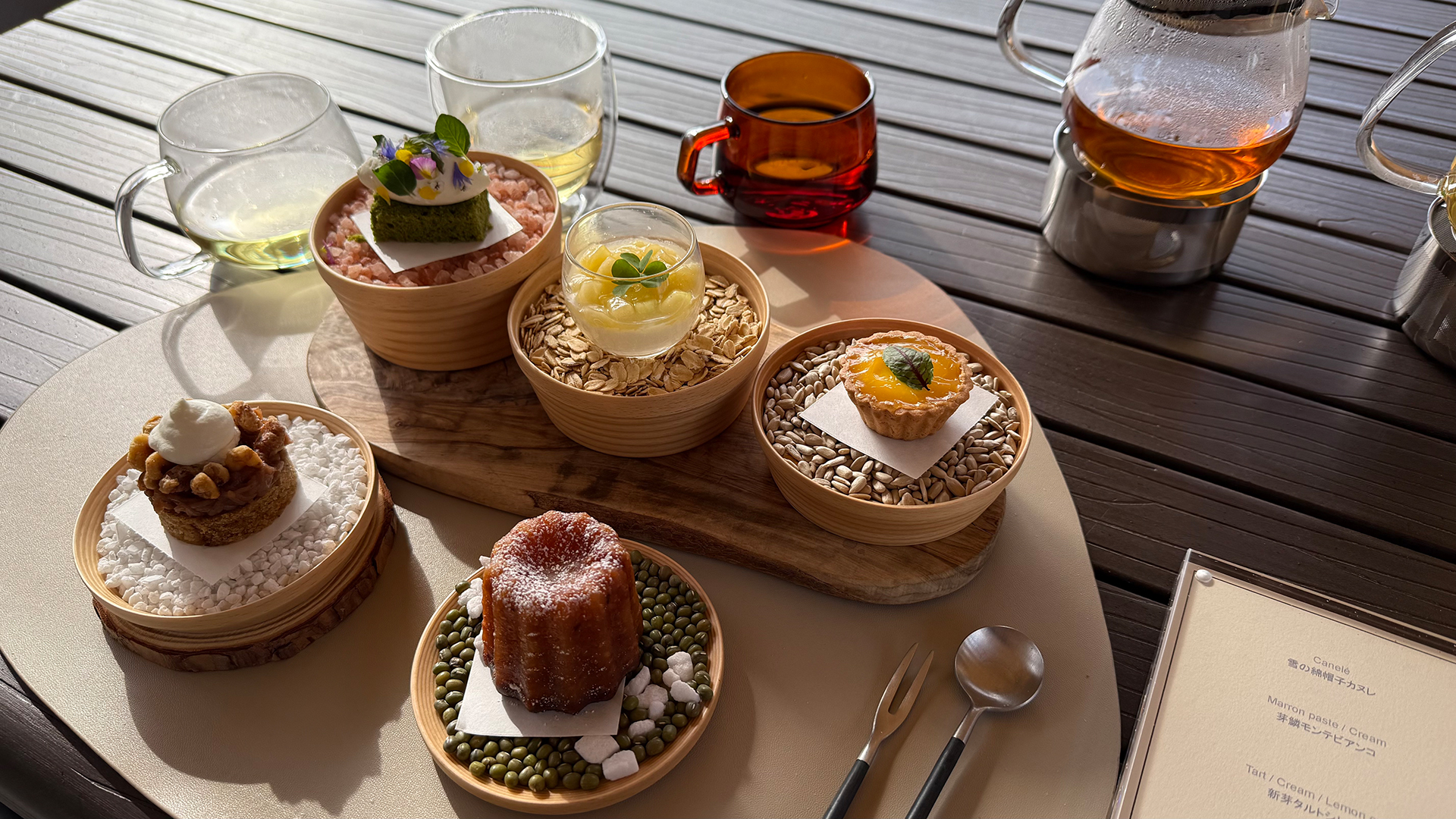 春の移り変わりをイメージしたアフタヌーンティー