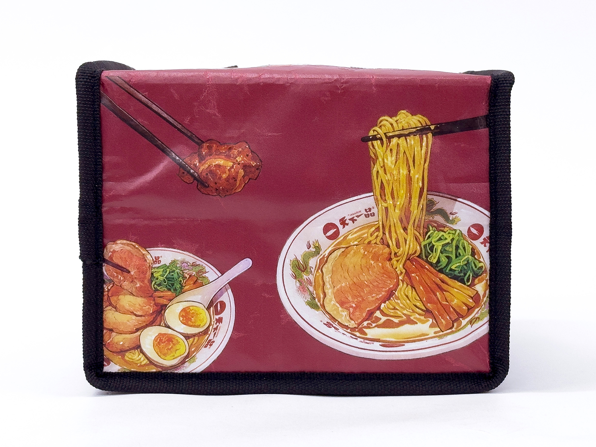 イラストレーター・もみじ真魚氏のデザイン