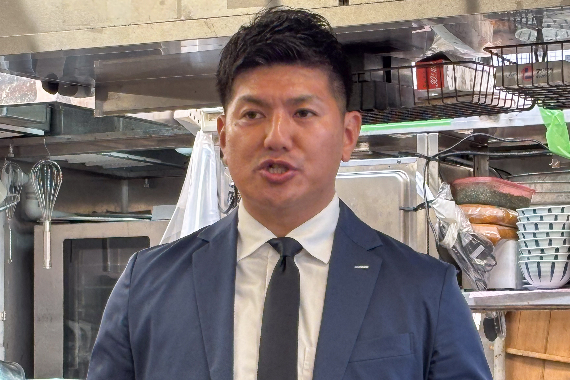 プロモーションについて説明するサントリー株式会社 営業推進本部 業務用統括部 小林大亮氏