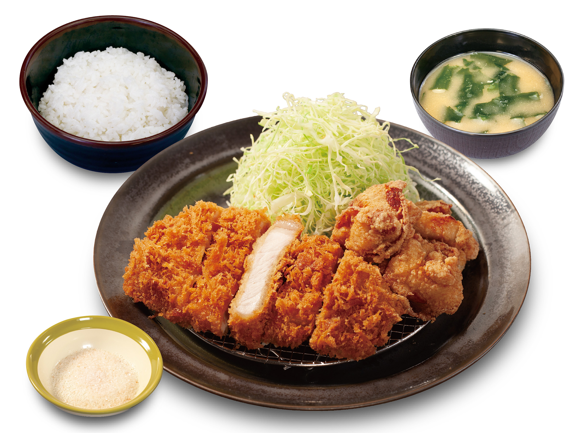 「国産雪国育ちロースかつ＆本格唐揚げ定食」（1260円）