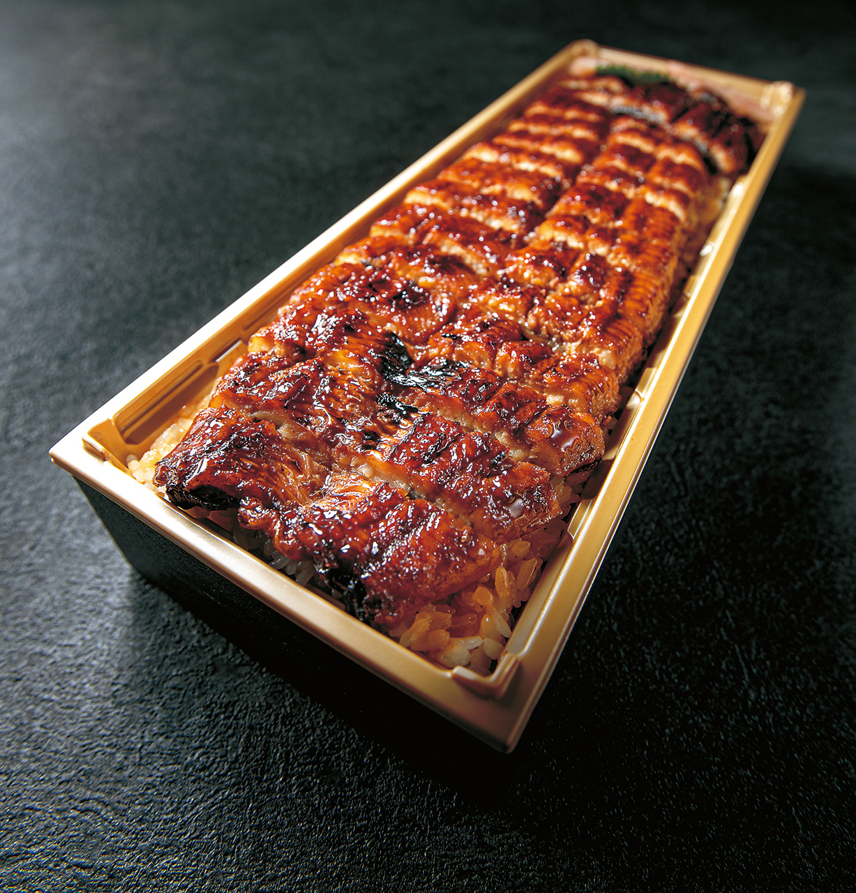 「超特大！静岡県浜名湖産うなぎ使用 うな重」（7538円）