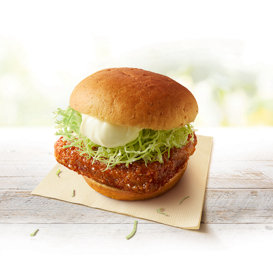 定番商品「和風チキンカツバーガー」も販売中