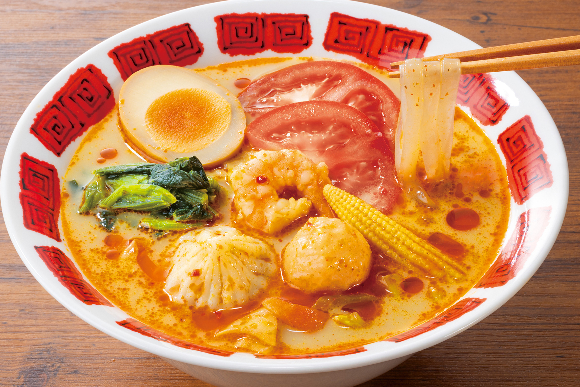 「小籠包入り！彩り麻辣湯」（989円）