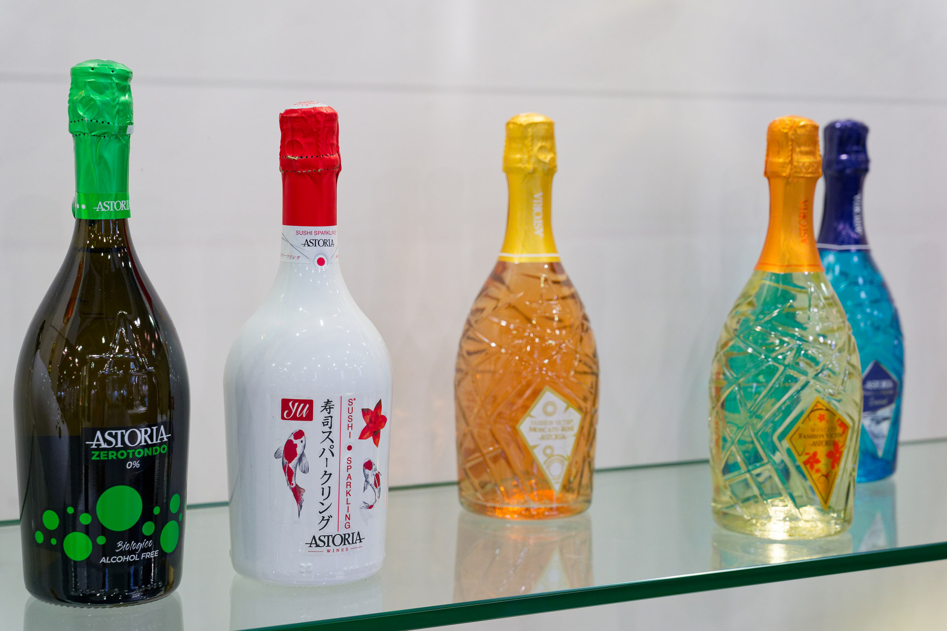 なかには和風なボトルも