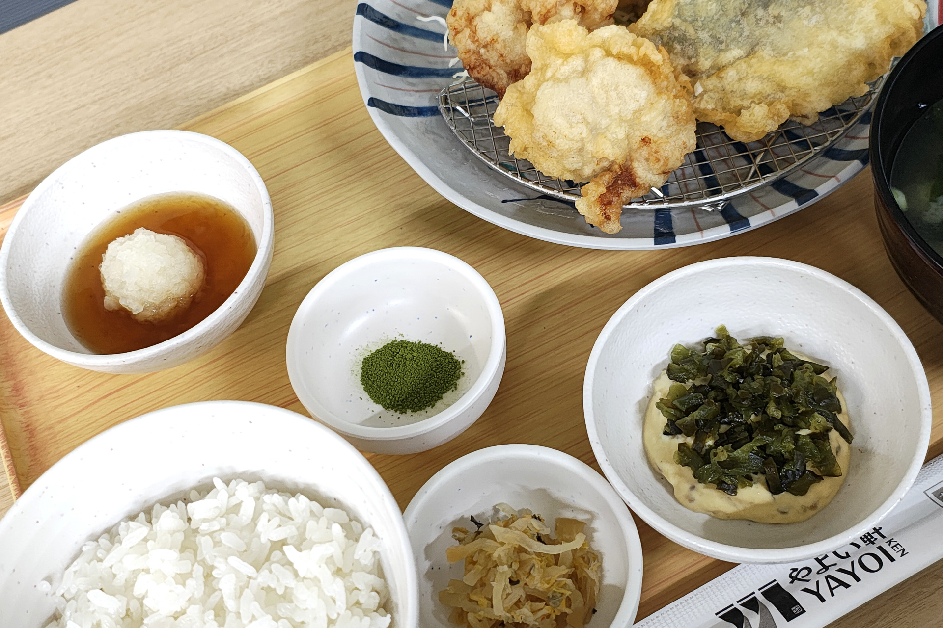 3種類の味変アイテムが付属