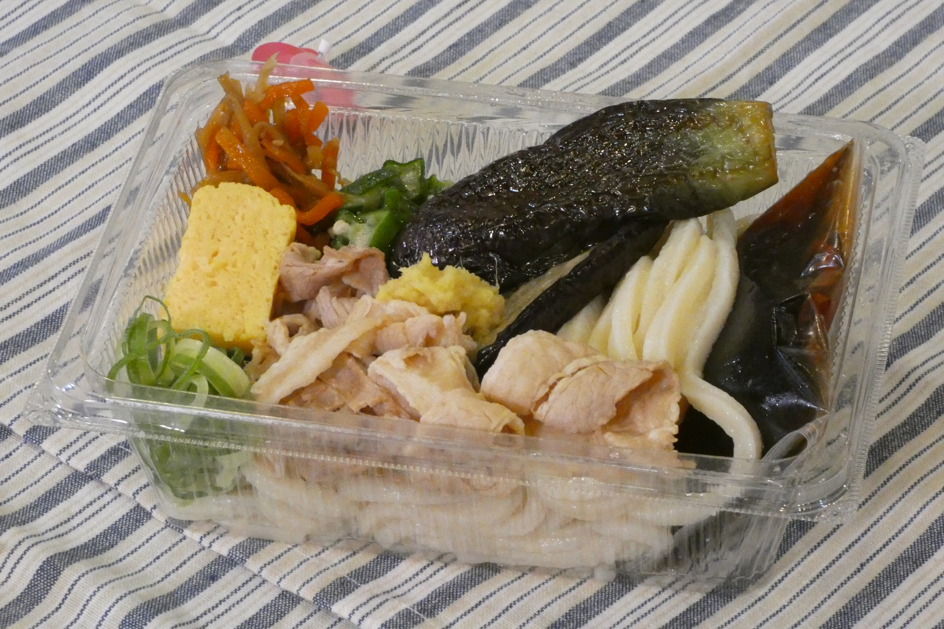 揚げ茄子と豚しゃぶうどん弁当