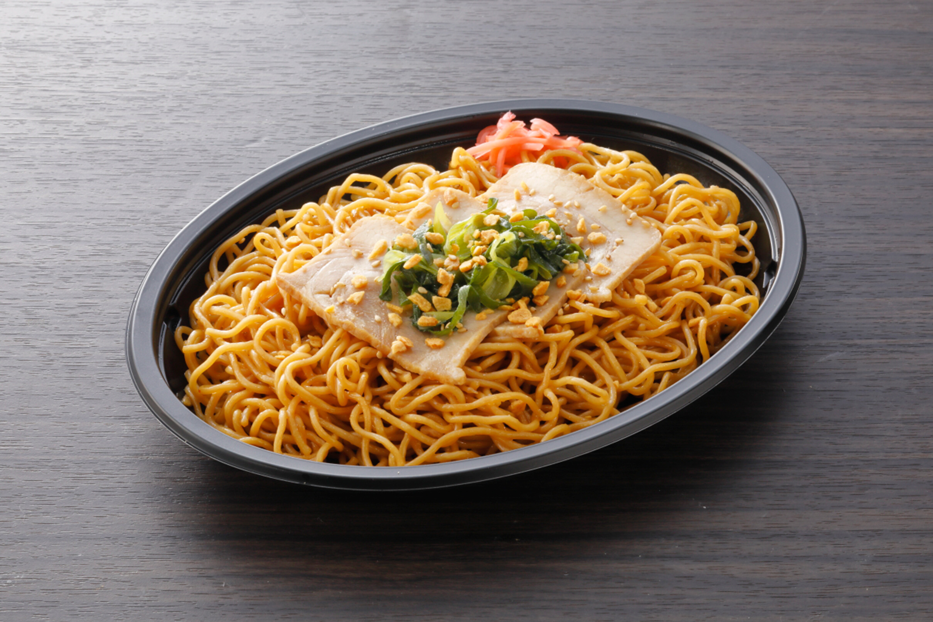 「魁力屋監修 焼きラーメン」（581円）