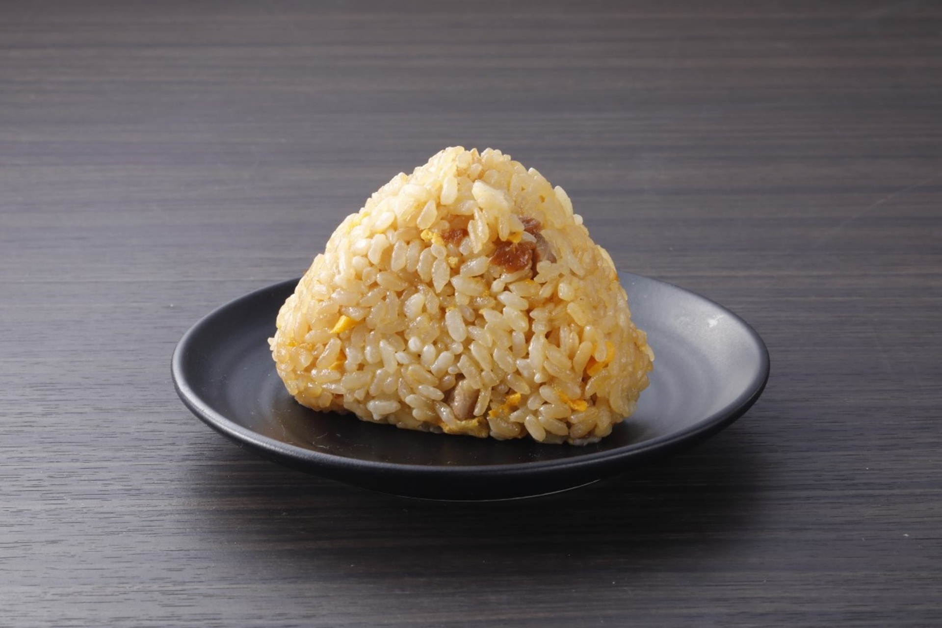 「魁力屋監修 焼きめしおにぎり」（181円）