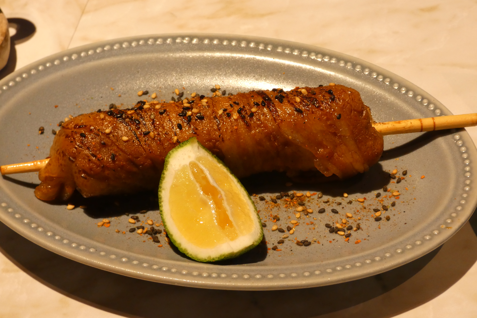 肉巻きだんご～特製ホップ七味かけ～（1000円）