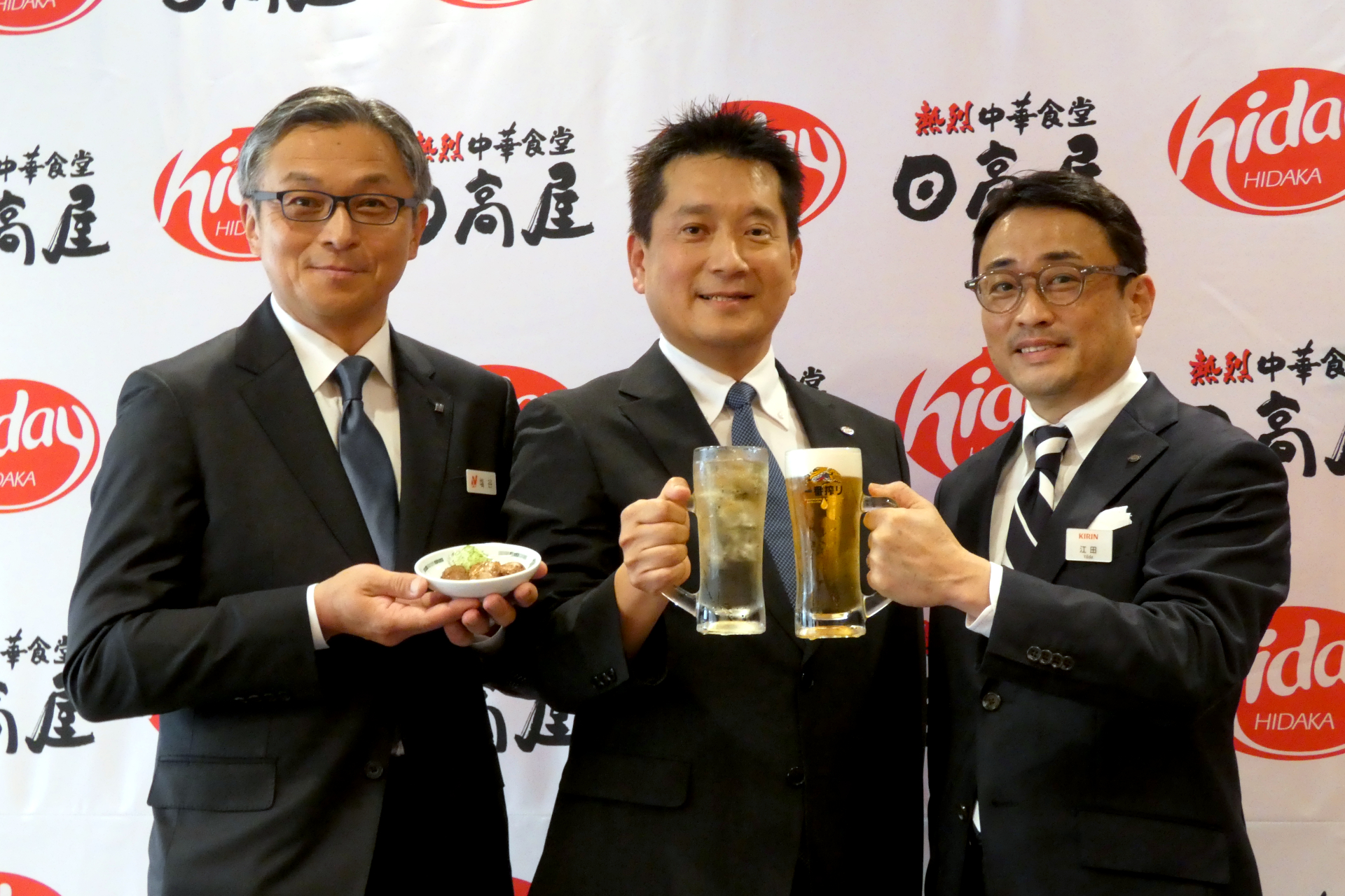 （左から）ニチレイフーズ 関東信越支社長の塩谷智之氏、ハイデイ日高 代表取締役社長の青野敬成氏、キリンビール 執行役員 販売推進統括本部長の江田雄太氏