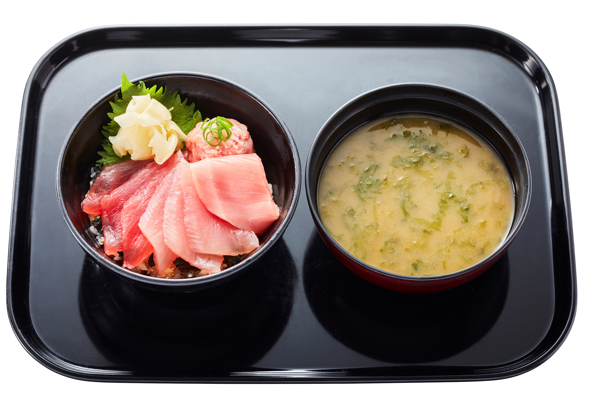 「まぐろづくし丼 あおさの味噌汁セット」（990円～）