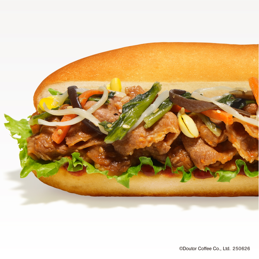 期間限定ミラノサンド 牛カルビ ナムル＆旨辛コチュジャンソース（720円）