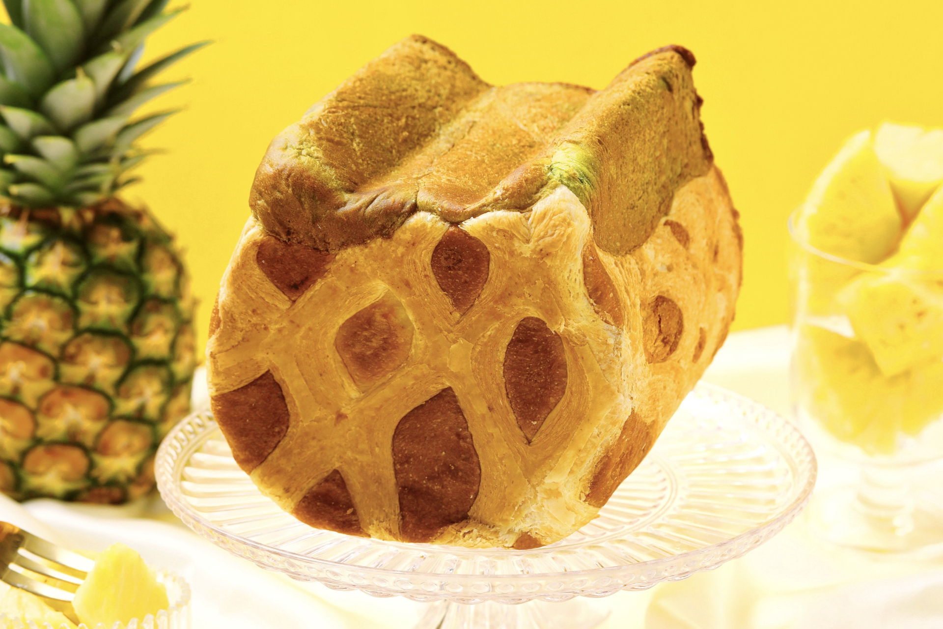 ねこねこ食パン パイにゃっプル