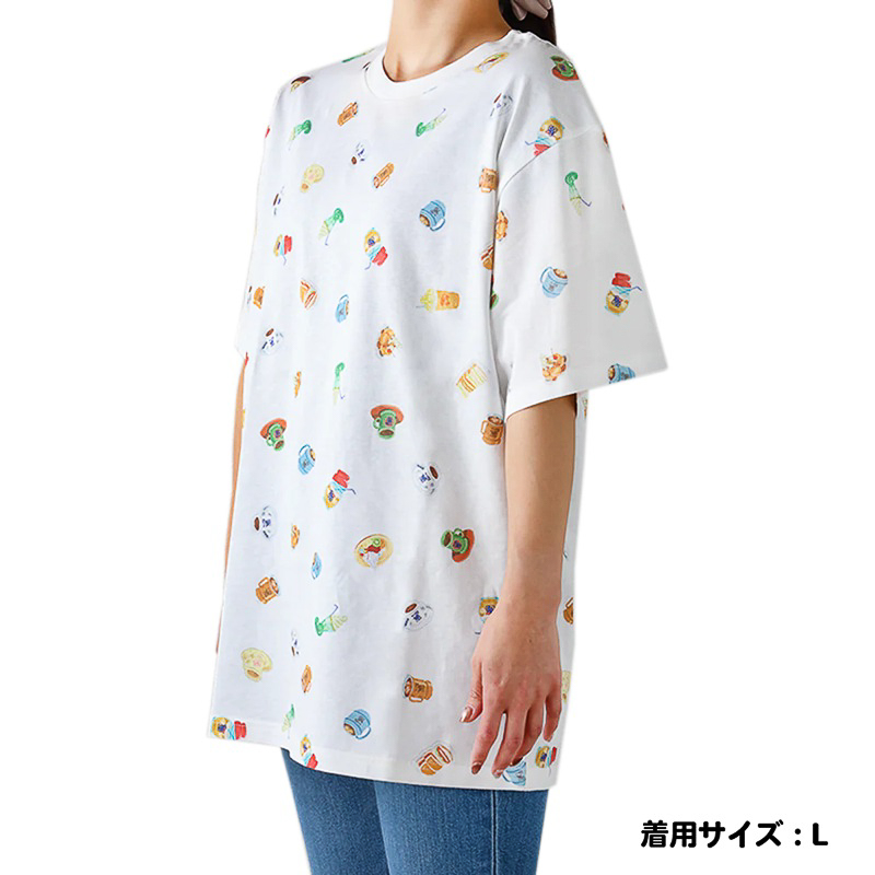 「総柄Tシャツ」（2900円）