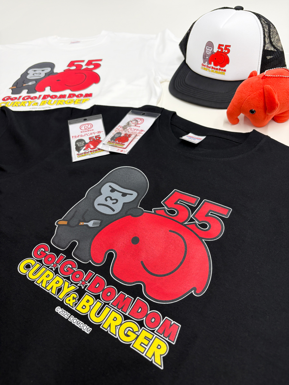 コラボグッズも販売