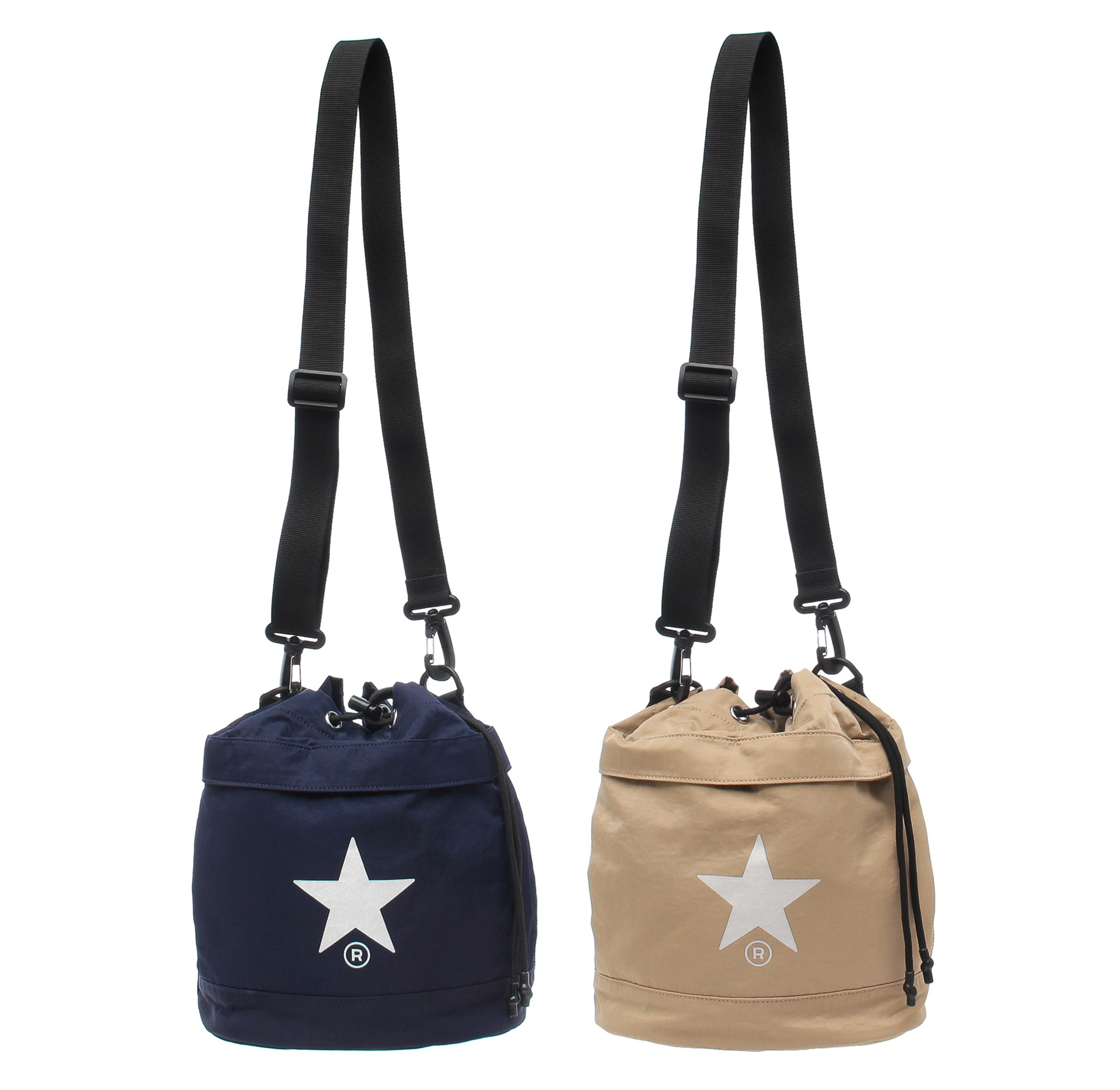 「CONVERSE TOKYO バルーンショルダーバッグ ネイビー/ベージュ」（各1万5000円）