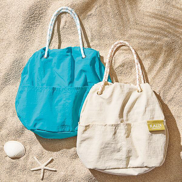 軽さが特徴のナイロン素材のバッグ