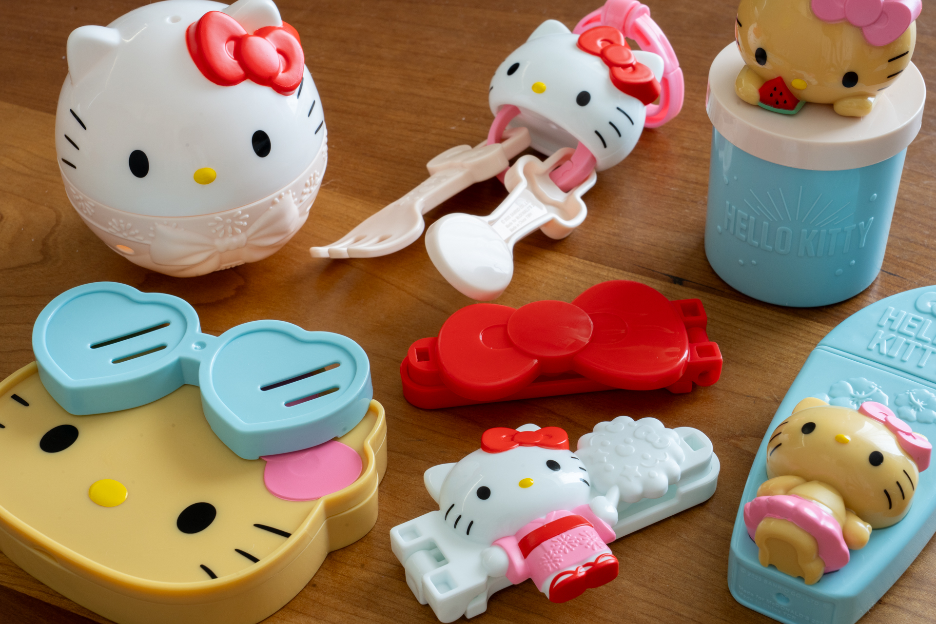 ハッピーセット「ハローキティ」