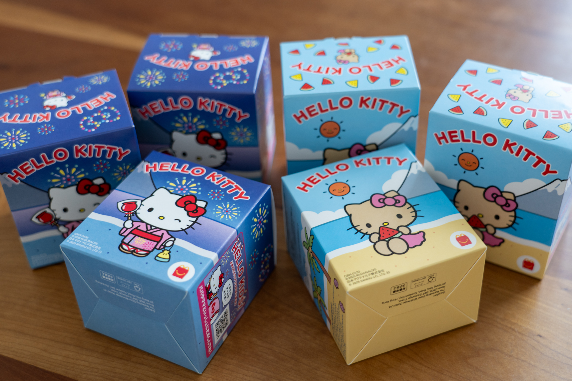 パッケージも夏らしい。第1弾（右）が3種、第2弾（左）が3種の全6種