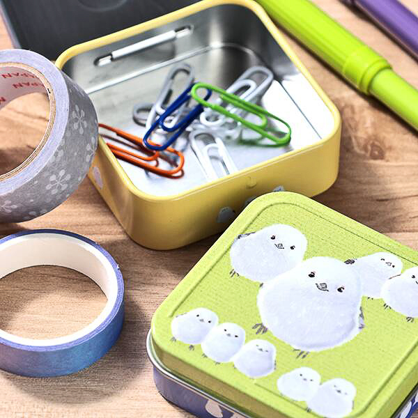 「キャンディ缶 シマエナガ柄」（グリーン）