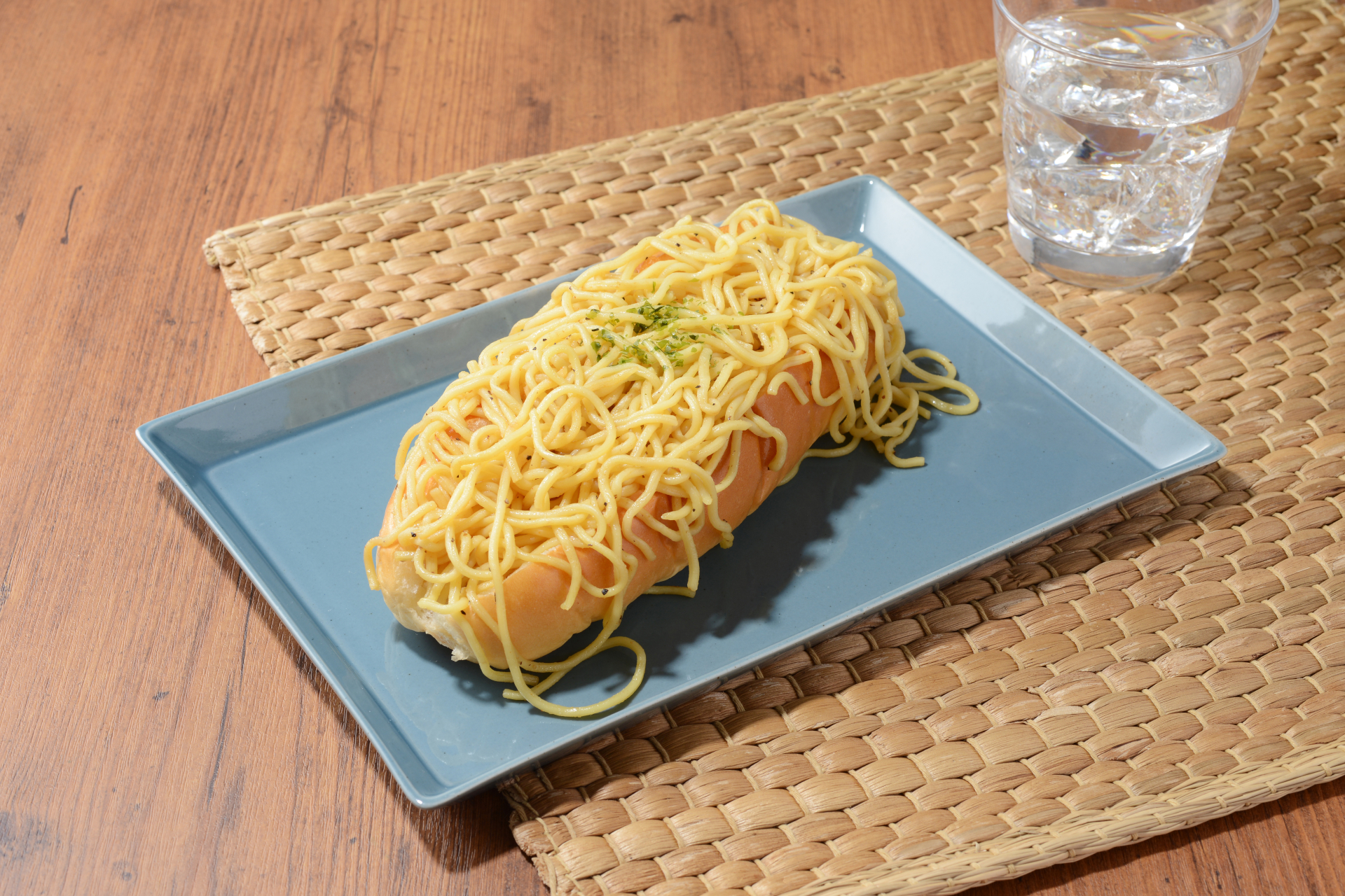 具！パン 塩焼きそば