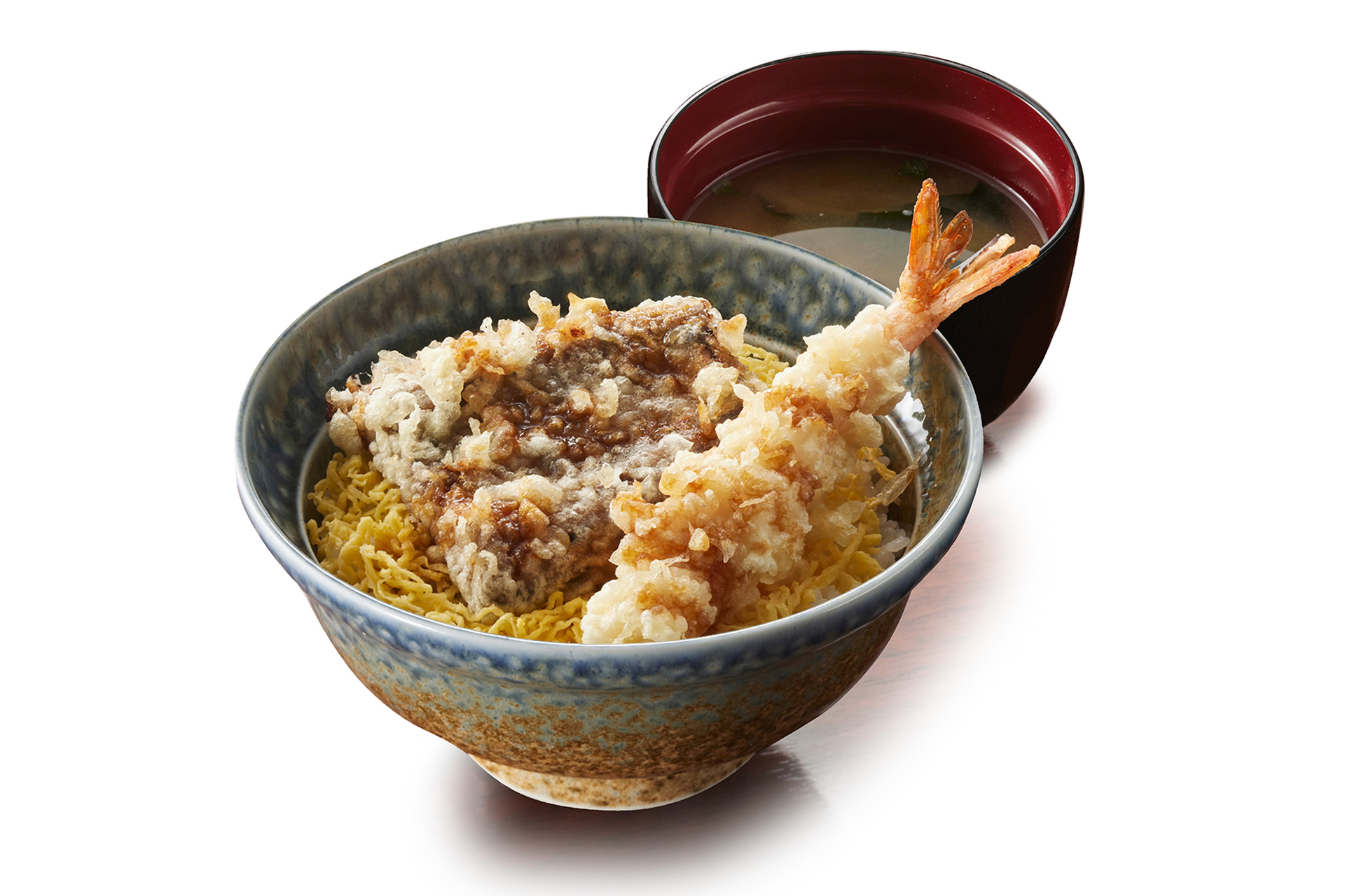 「うなぎと海老の天丼（みそ汁付）」（2500円）