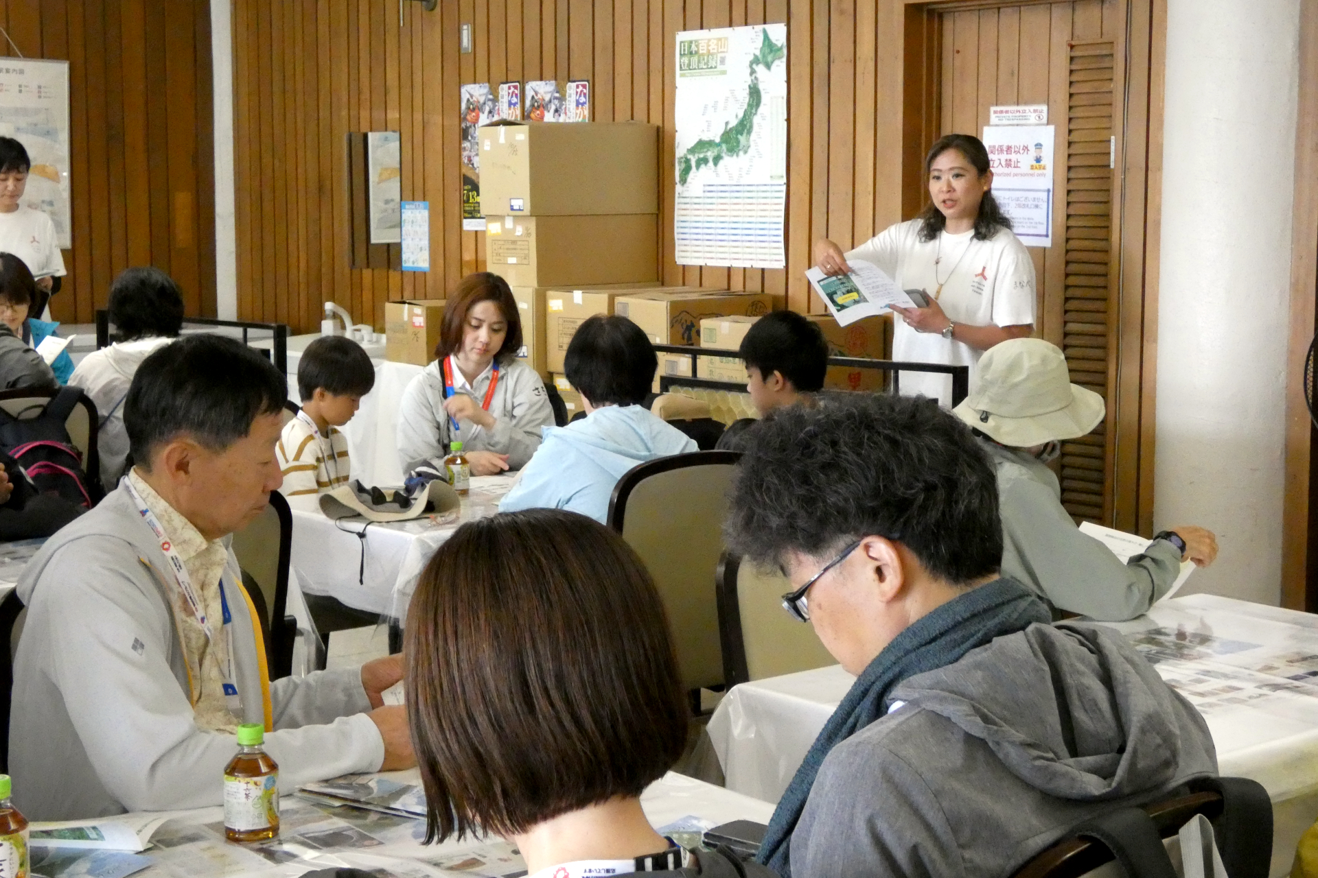 扇沢レストハウスでオリエンテーション