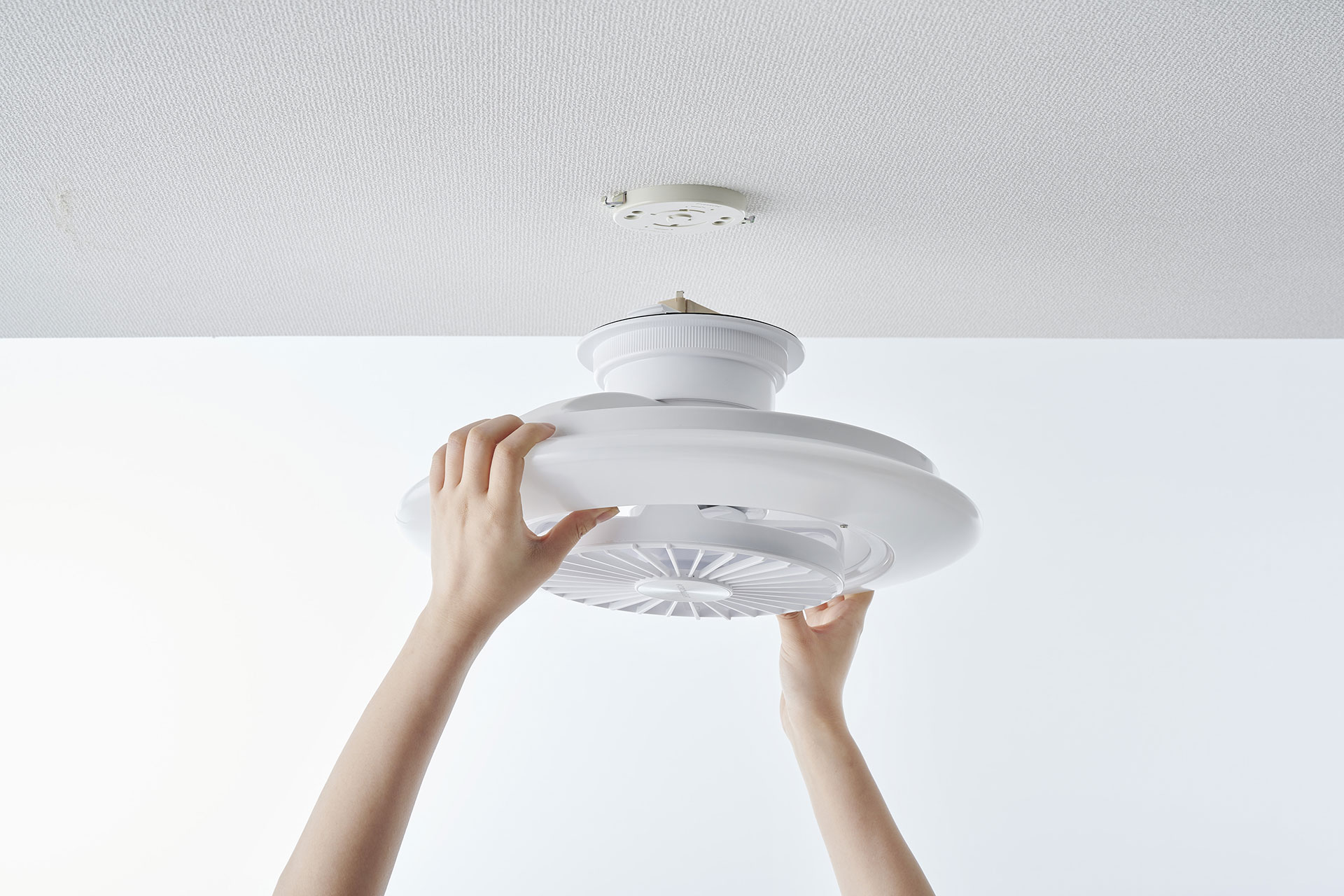 取り付けは簡単