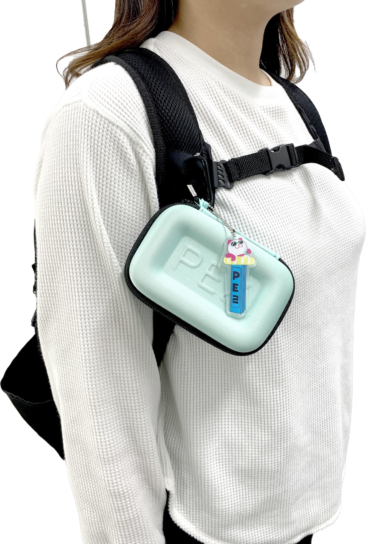 カラビナ付きでバッグに取り付け可