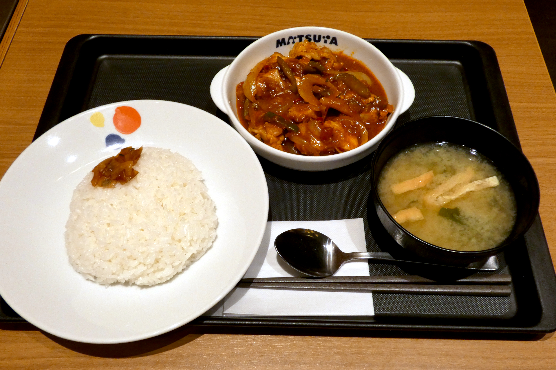 ライス、みそ汁とのセットで850円