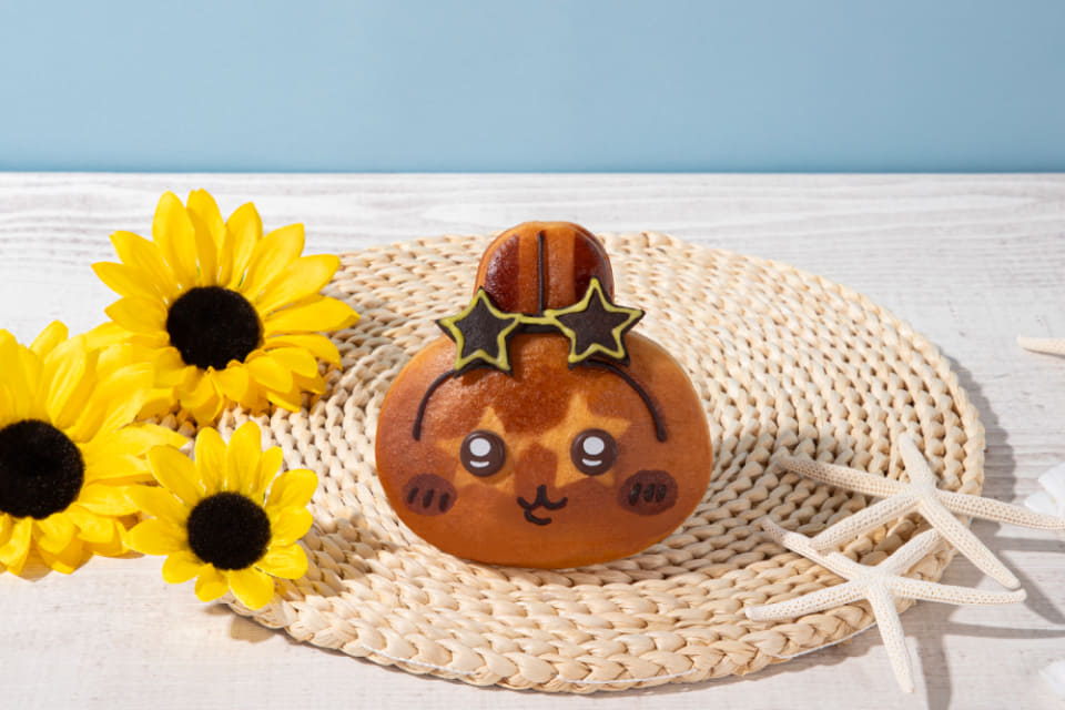 日焼け・サングラスがかわいい「ちいかわベーカリー」夏限定パン発売