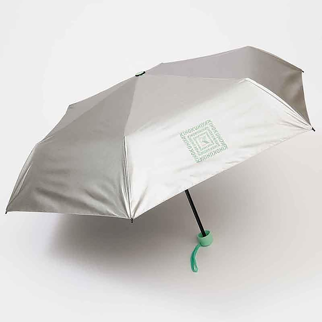 「オトナミューズ」2025年9月号特別号の付録は紀ノ国屋ロゴの雨晴兼用折りたたみ傘