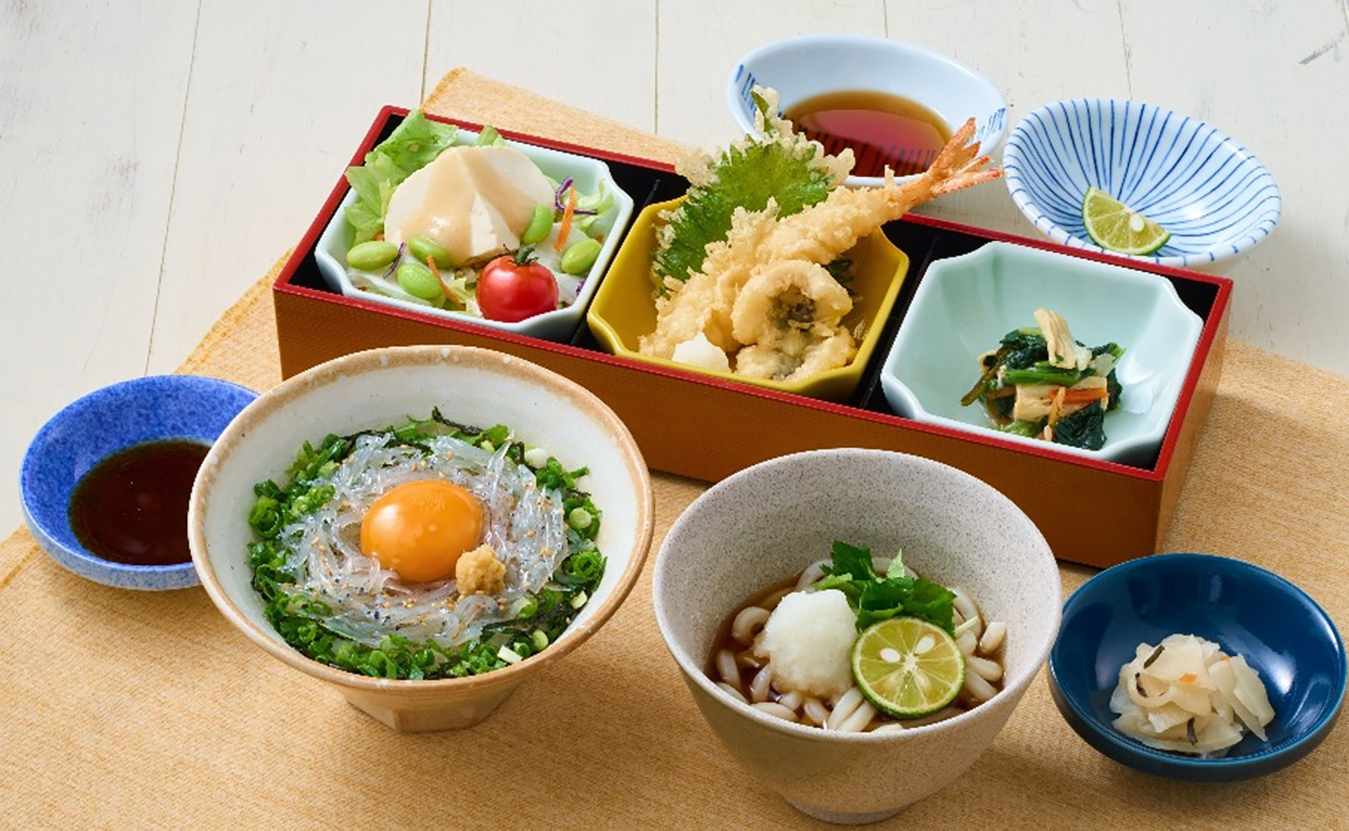 選べる夏の瀬戸内御膳（1649円）