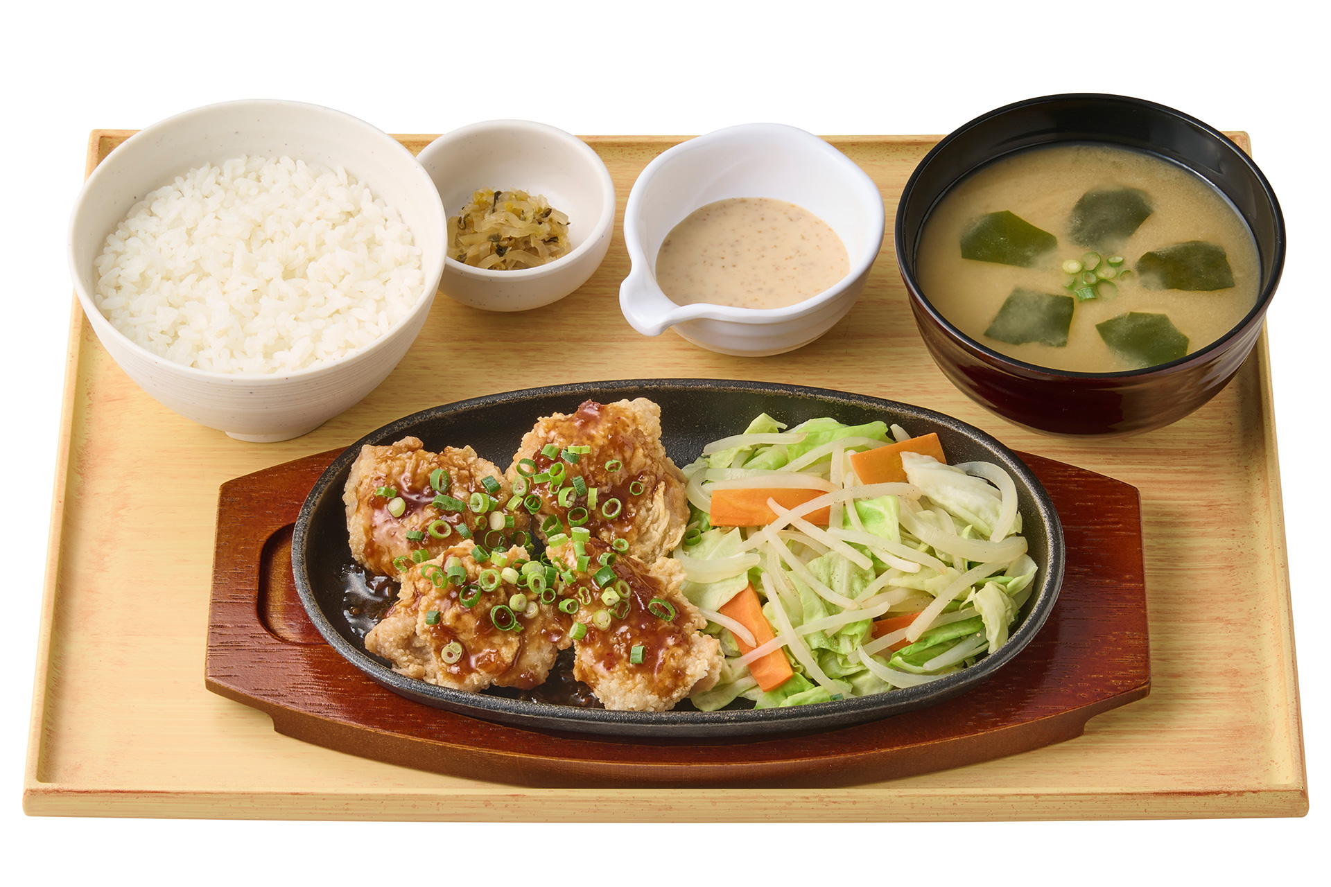 「鉄板油淋鶏定食（4個）」（970円）